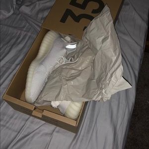 Yeezy boost 350 tripple white